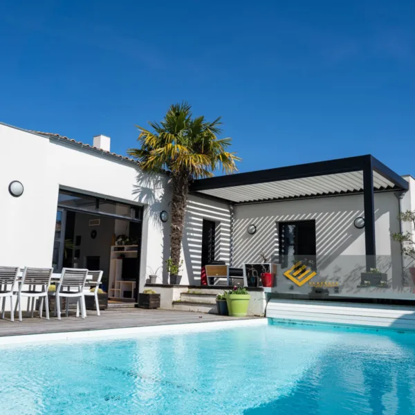 لماذا تُعد التندات الألومنيوم الثابتة من العزيزية الاختيار الذكي لمنزلك