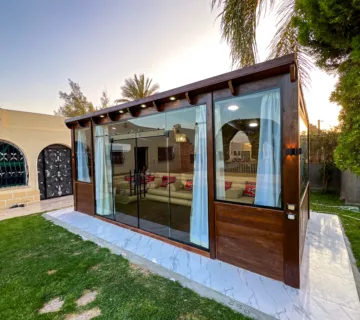 غرف زجاجية عازلة للحرارة والصوت