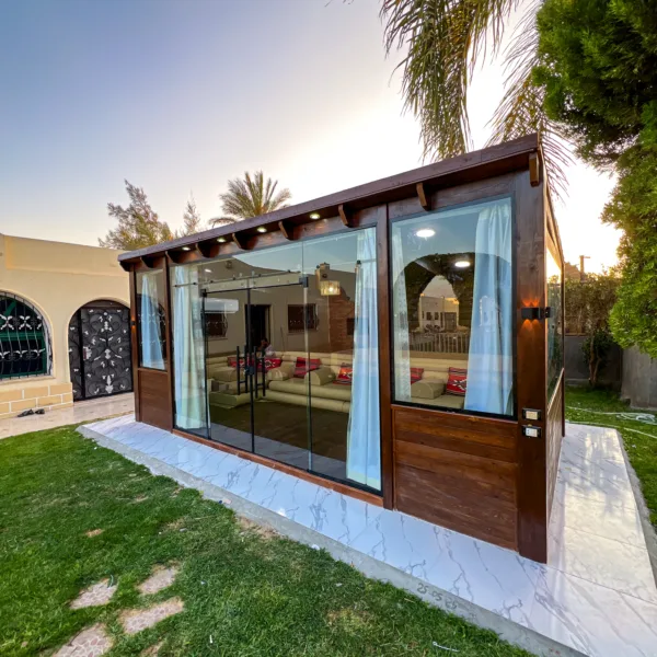 غرف زجاجية عازلة للحرارة والصوت