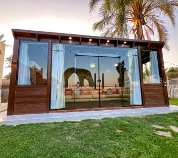 كيف تختار غرفة زجاجية تناسب حديقتك؟ 13 كيف تختار غرفة زجاجية تناسب حديقتك؟